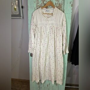 Women’s long sleeve cotton blend floral Nightgown